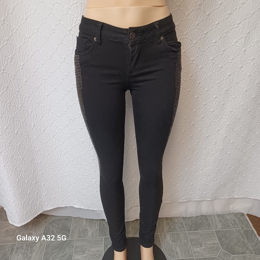 Hybrid & Company Women's Black Skinny Jeans Size 5